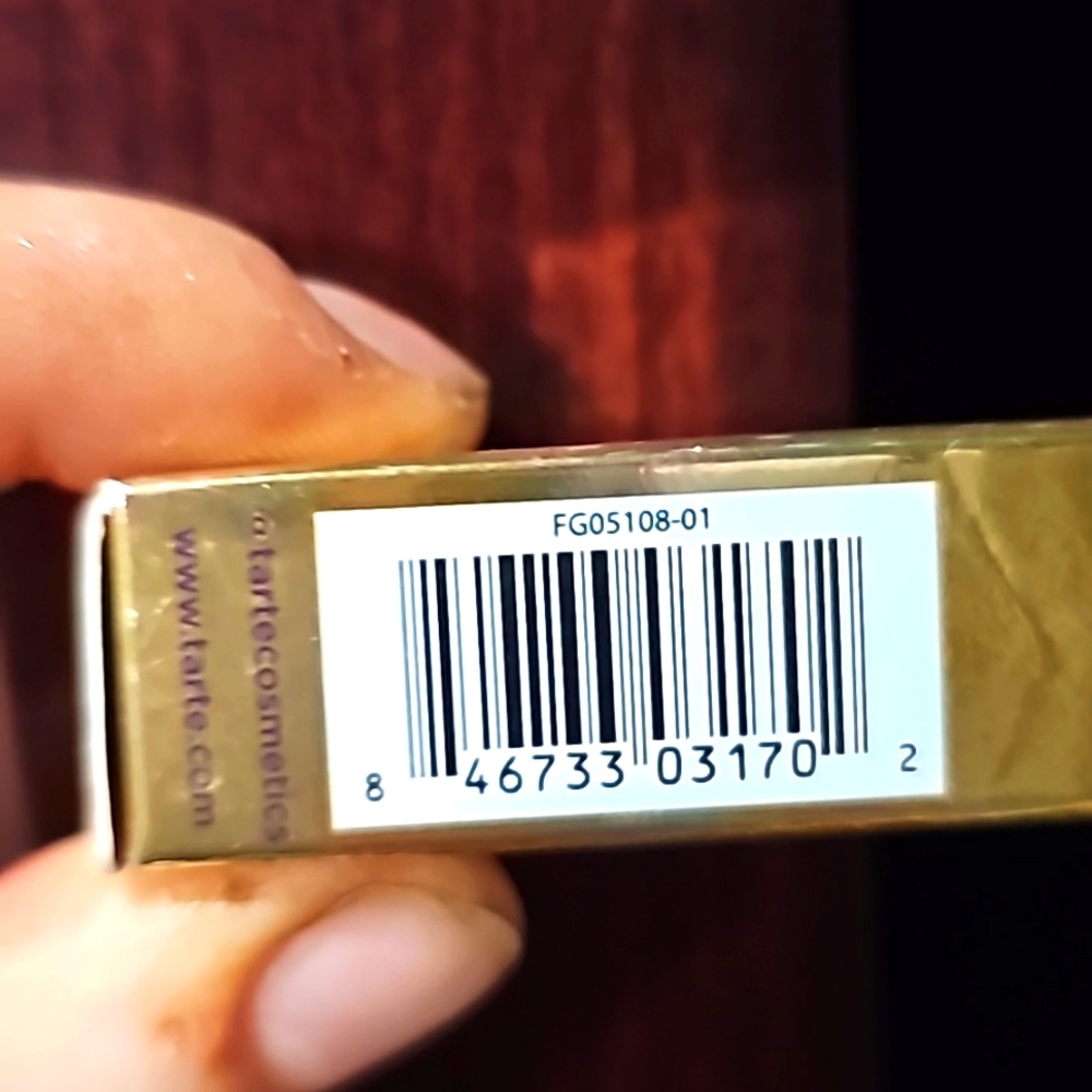 Tarte Lipgloss in Shade "Strike Gold" - Picture 6 of 6